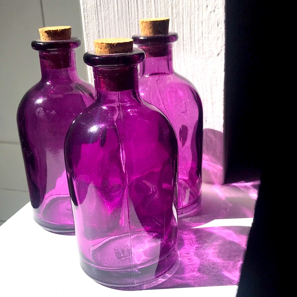 ✨💜Purple glass bottles, set of three. 💜✨